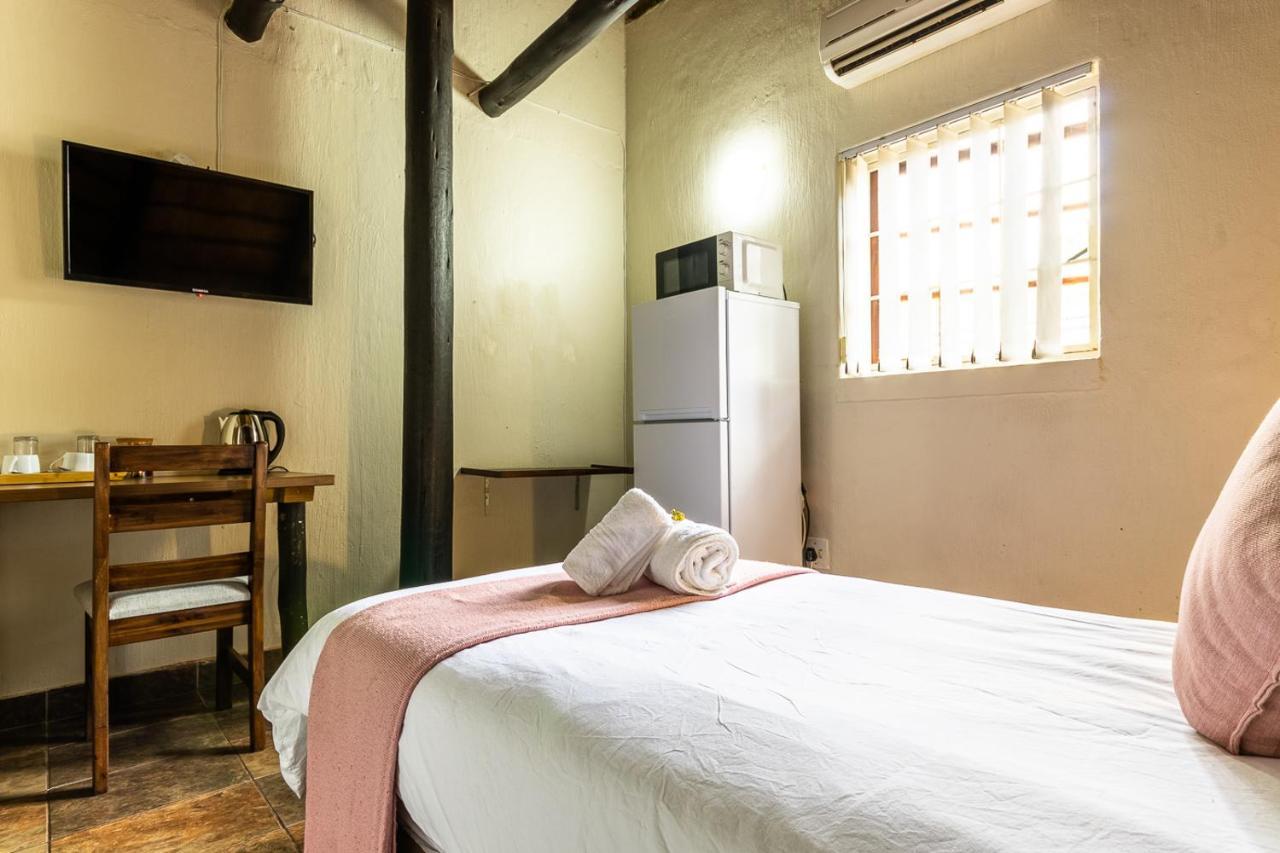 Nyathi Lodge Richards Bay Exterior photo