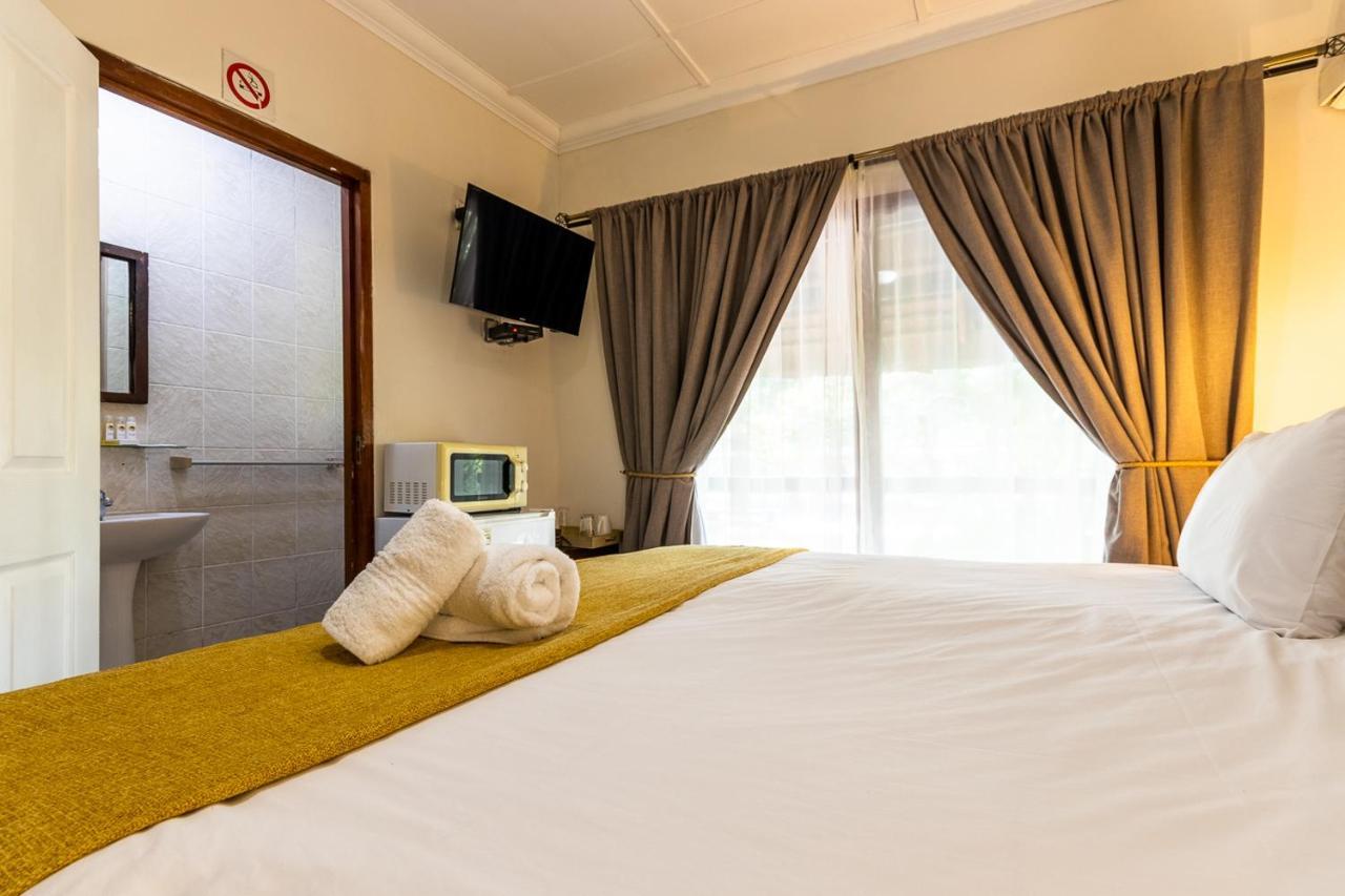 Nyathi Lodge Richards Bay Exterior photo